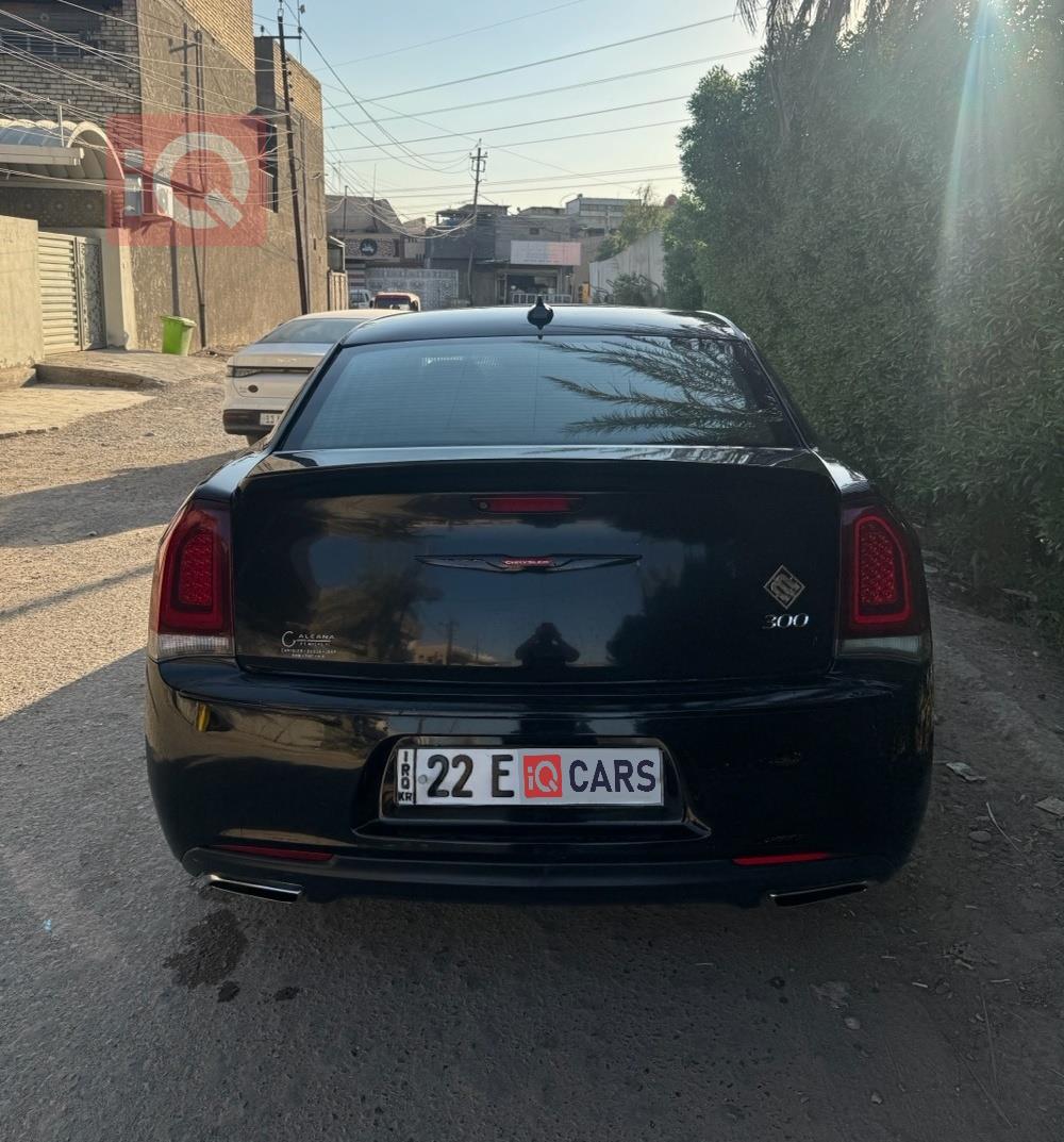 كرايسلر 300